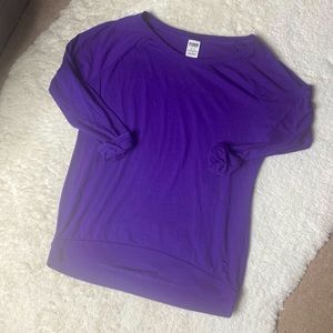 VS PINK CREW NECK TEE